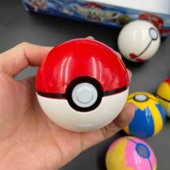 Grose Pokebälle (Ca. 8Cm) Mit Figuren (8 Stk. Im Spiel Set)