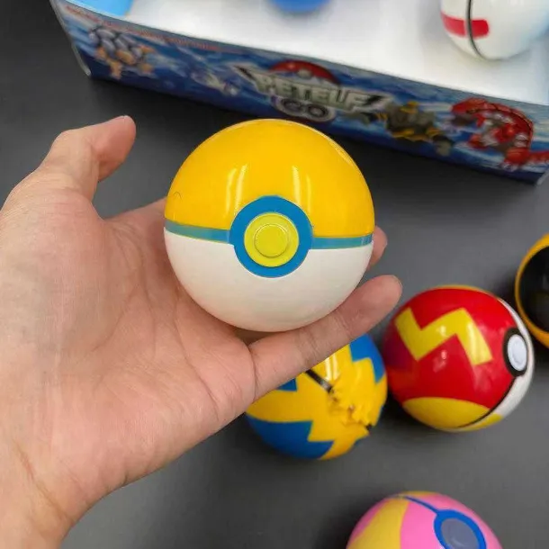 Grose Pokebälle (Ca. 8Cm) Mit Figuren (8 Stk. Im Spiel Set)