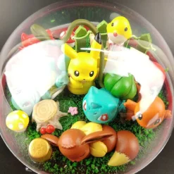 Groser Pokeball Mit Pokemon Figur