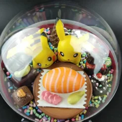 Groser Pokeball Mit Pokemon Figur