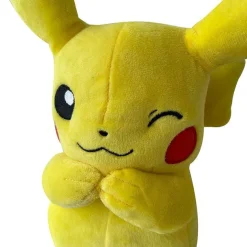 Liebliche Plusch Pikachus In 3 Verschiedenen Varianten