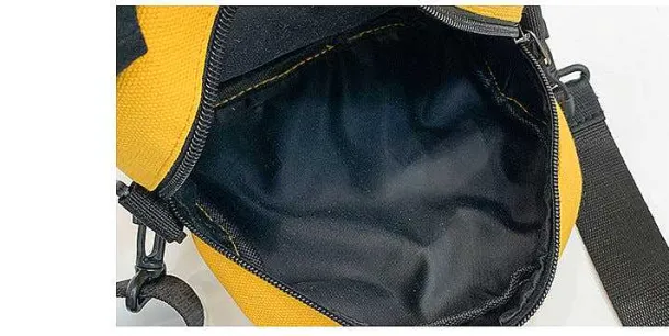 Pikachu Umhangetasche In Verschiedenen Farben