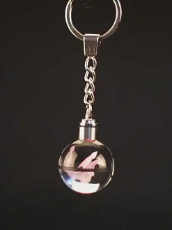 Pokeball Anhanger Mit Pokemon Motiven Und Farbwechsel