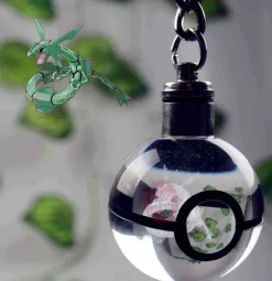 Pokeball Anhanger Mit Pokemon Motiven Und Farbwechsel