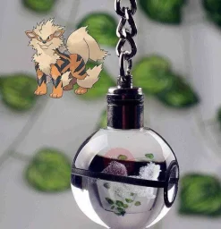 Pokeball Anhanger Mit Pokemon Motiven Und Farbwechsel