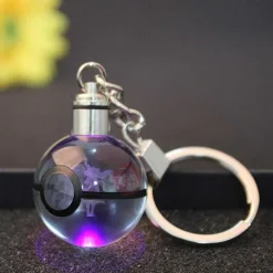 Pokeball Anhanger Mit Pokemon Motiven Und Farbwechsel