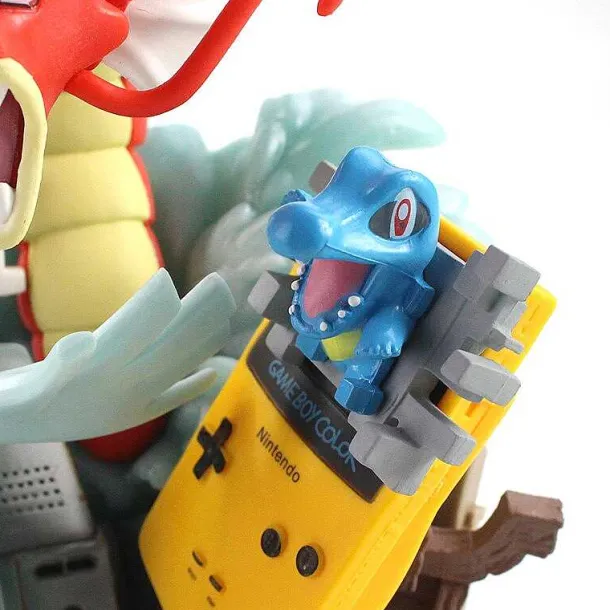 Pokemon Anime Figuren Mit Garados Oder Glurak Motiv