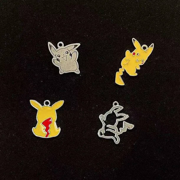 Pokemon Halsketten In Vielen Motiven Von Pikachu Bis Floink