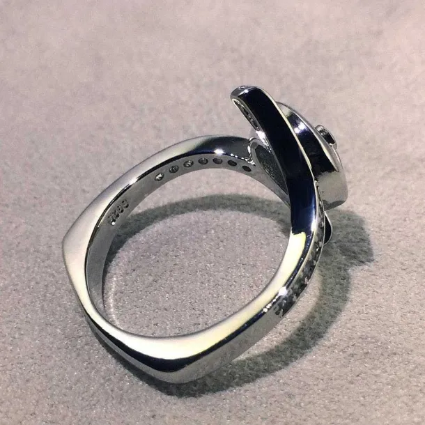 Pokemon Pokeball Ring