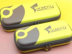 Pokemon Tasche / Stander Fur Switch Konsole - Pikachu, Evoli