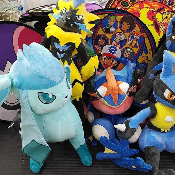 Pokemon Xxl Kuscheltiere Lucario, Quajutsu, Zeraora Liberlo Glaziola U. A.