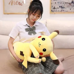 Riesiger Pikachu Kuschelwurm Stofftier