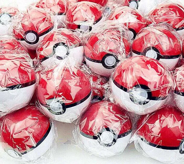 30 Stk. Pokebälle Mit Pokemon Figuren