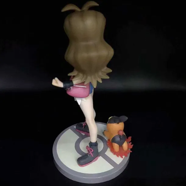 Touko Pokabu Figur - Pokemon (Ca. 20Cm)